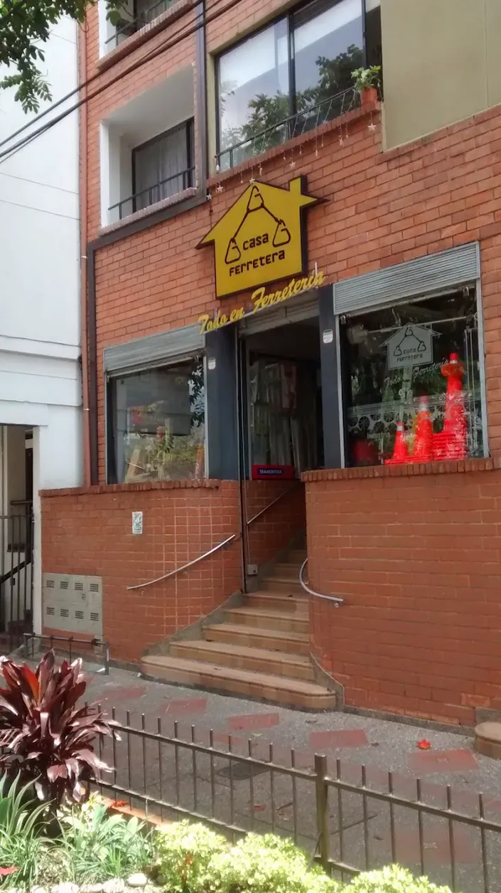 Casa Ferretera América