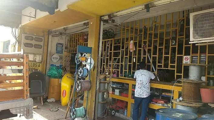 comercializadora tornillos y accesorios ltda