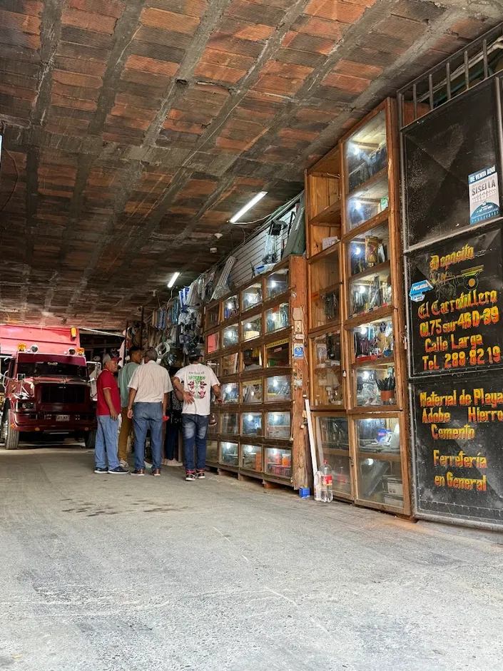 Deposito de materiales y ferretería el carretillero