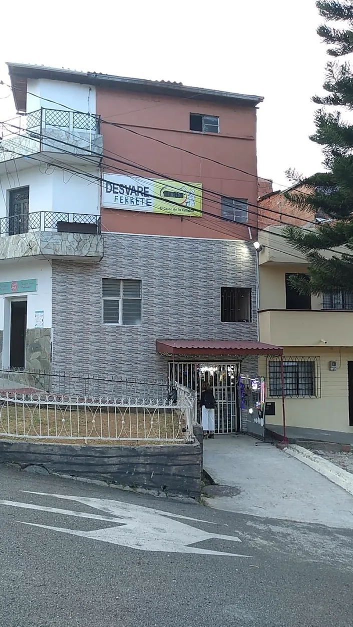 Ferretería El Desvare