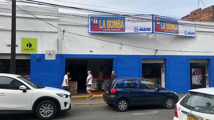 Ferretería La Bomba