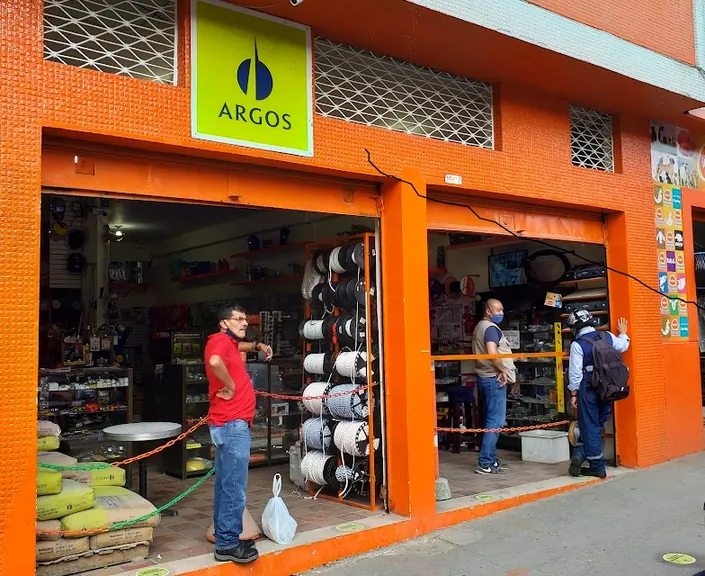 Ferretería Universal, Manizales