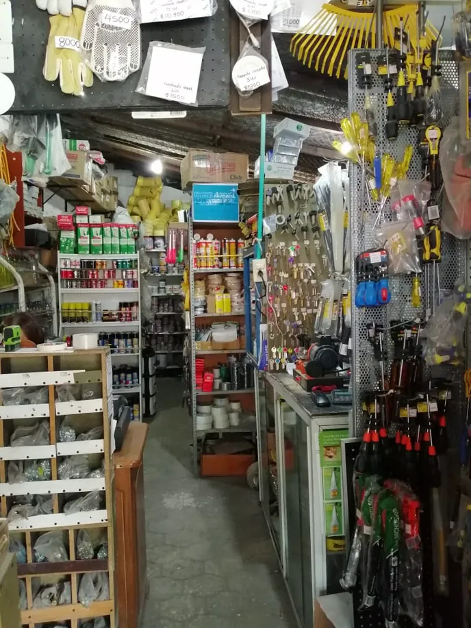 Ferretería y Depósito La Mina