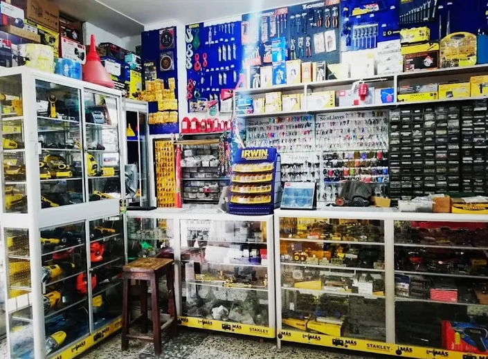 FERRETERÍA Y TORNILLERÍA STANLEY