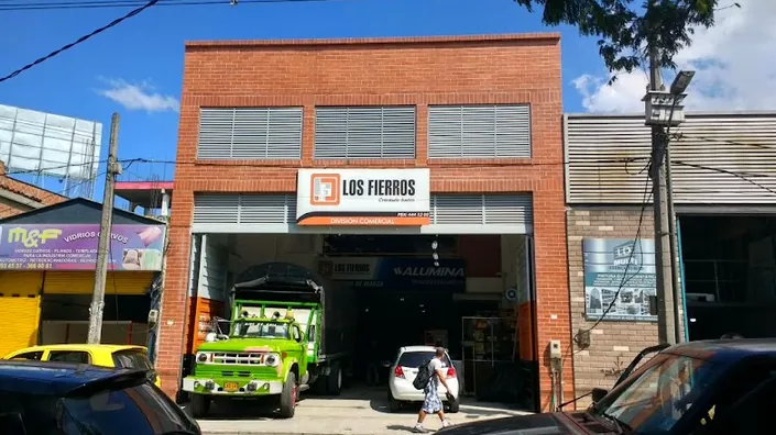 Los Fierros Los Puentes